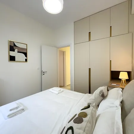 Apartment Beyond Hospitality-modern 3 Bedroom *