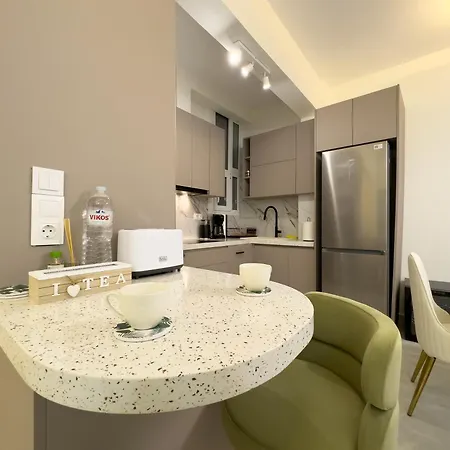 Apartment Beyond Hospitality-modern 3 Bedroom Athens