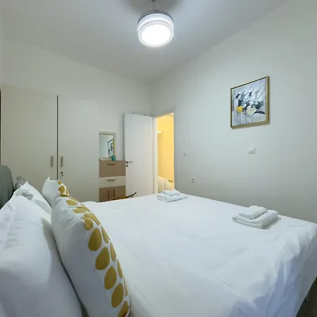 Beyond Hospitality-modern 3 Bedroom