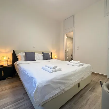 Beyond Hospitality-modern 3 Bedroom Apartment *