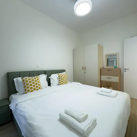 Beyond Hospitality-modern 3 Bedroom